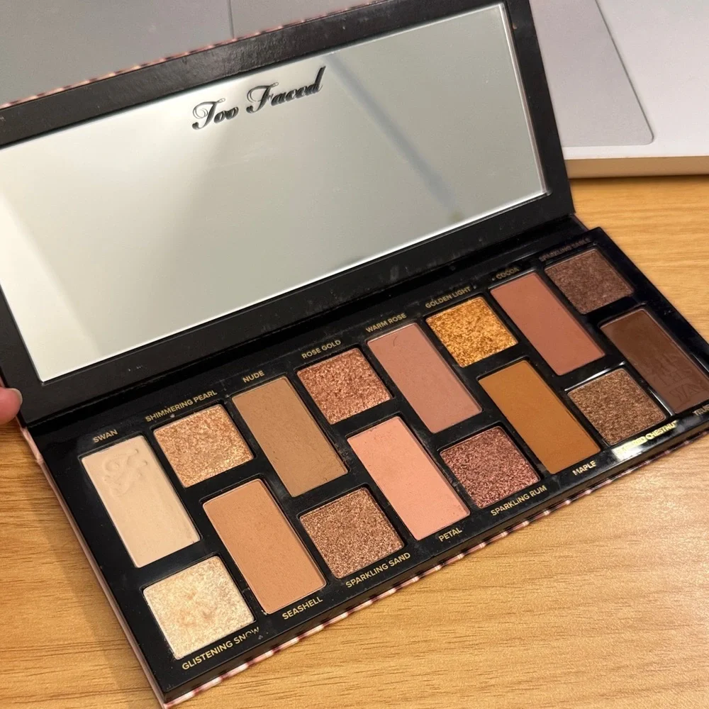 Too Faced Born This Way Natural Nudes Palette - Picture 2 of 4